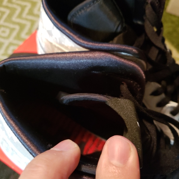 Jordan 1 Mid clot 13 - Picture 3 of 8